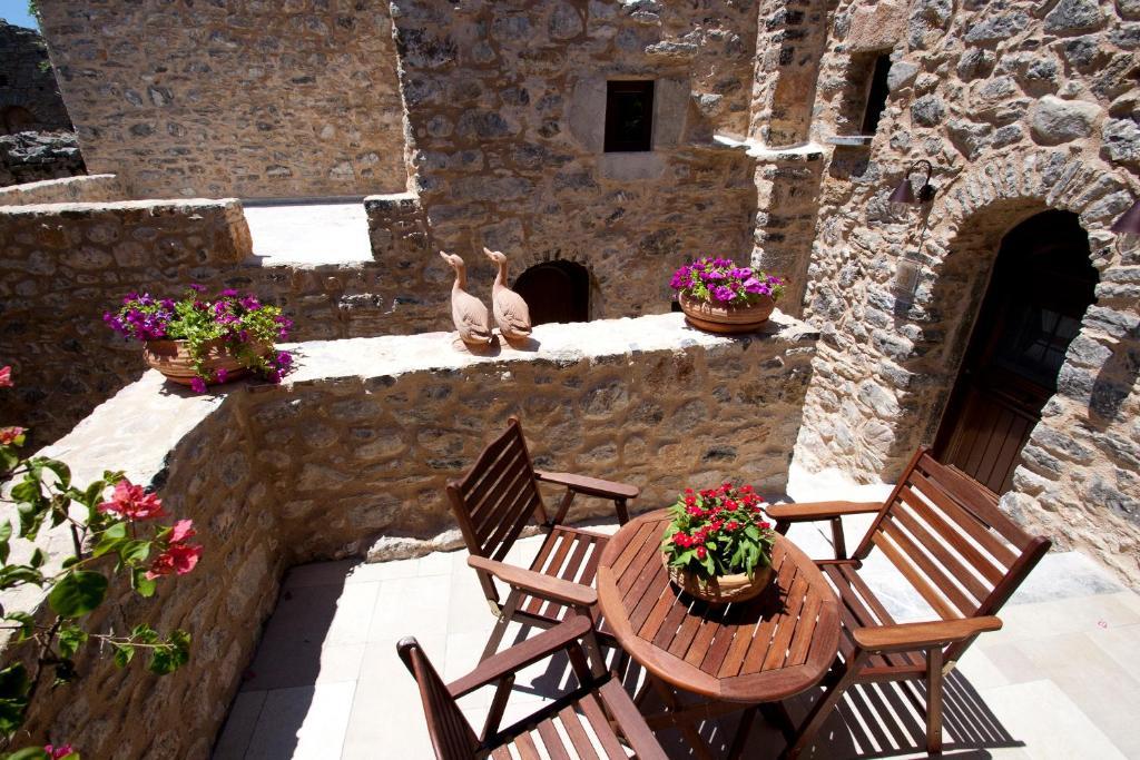 Medieval Castle Mesta Room photo